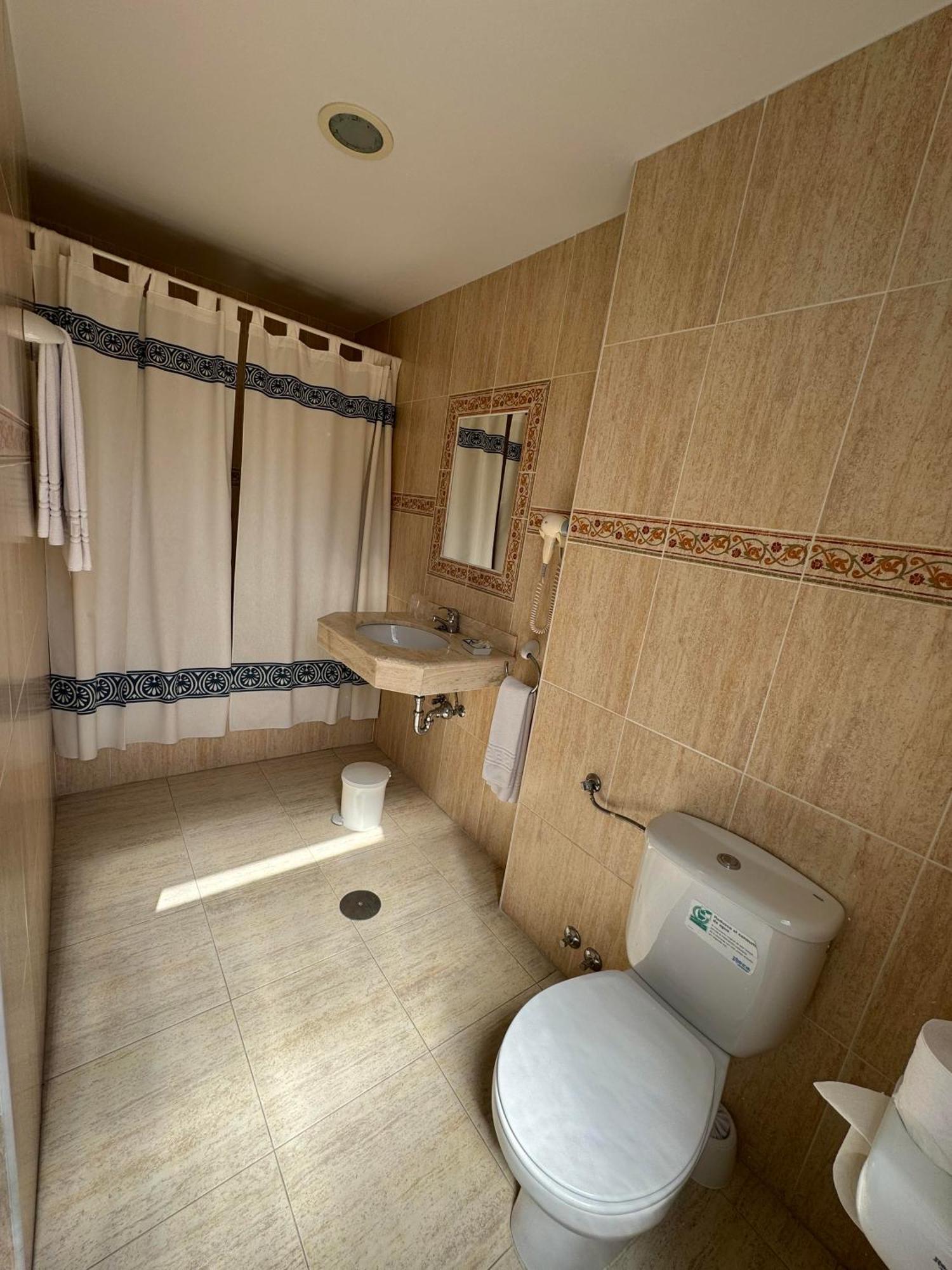 Hostal Joaquin Las Ventas con Pena Aguilera Bagian luar foto