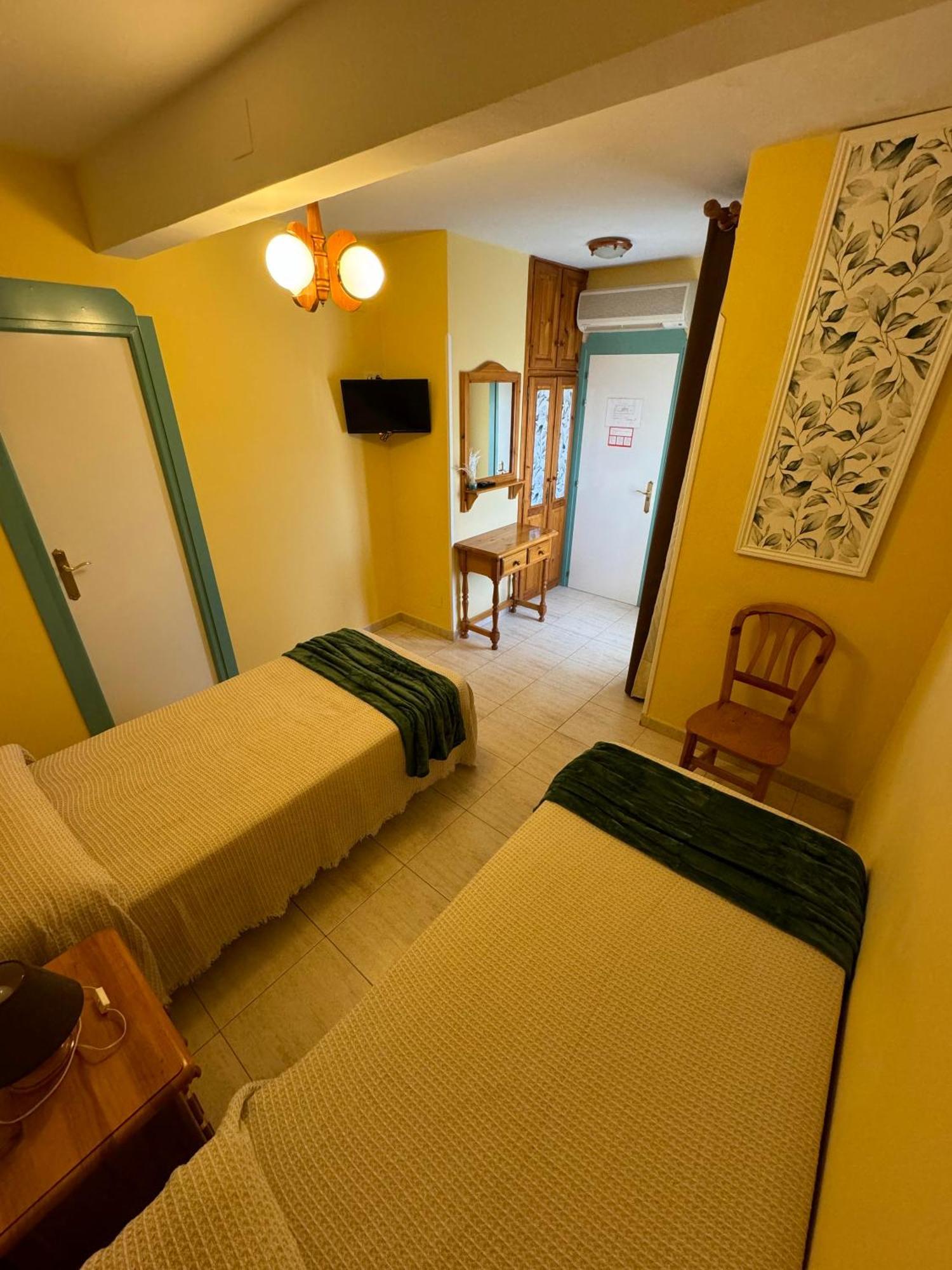 Hostal Joaquin Las Ventas con Pena Aguilera Bagian luar foto