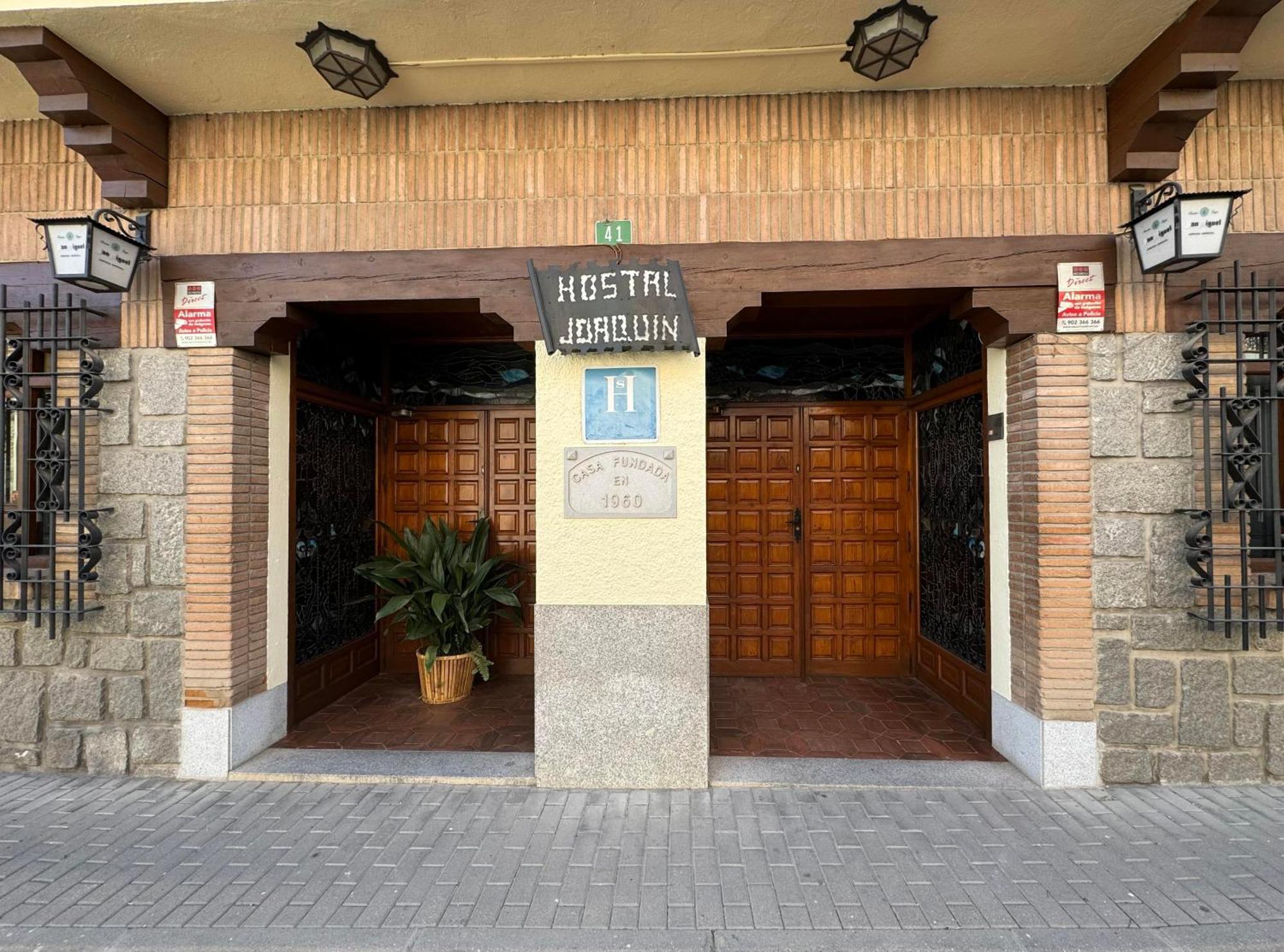 Hostal Joaquin Las Ventas con Pena Aguilera Bagian luar foto