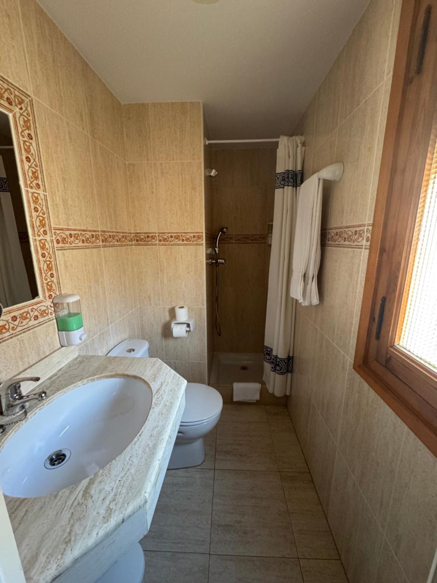 Hostal Joaquin Las Ventas con Pena Aguilera Bagian luar foto